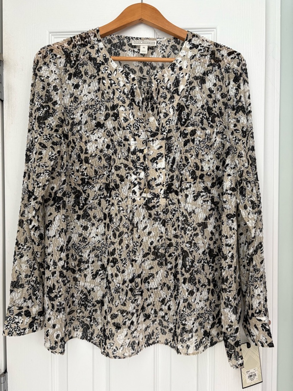 Dana Buchman Leopard-Effect Long-Sleeve Blouse - Beige & Black